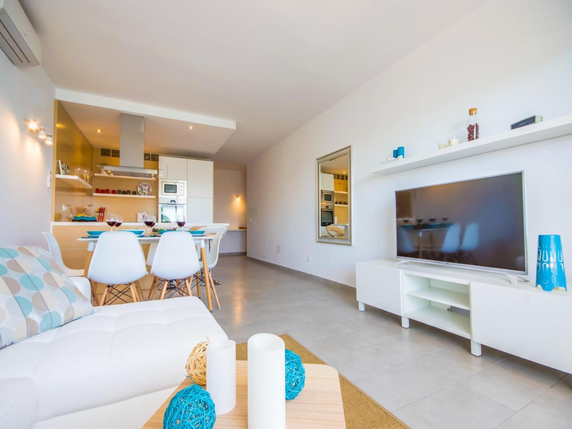 2-bedroom In Apartment *